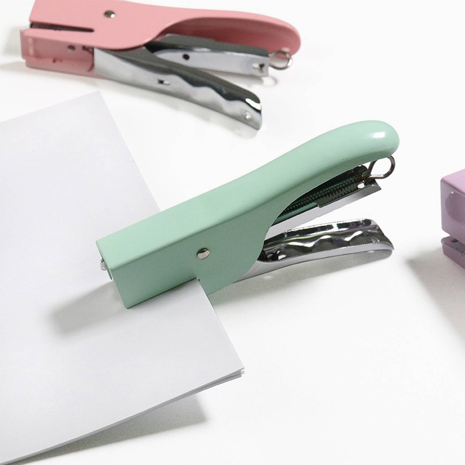 Macaron Color Handheld Desktop Metal Stapler 4