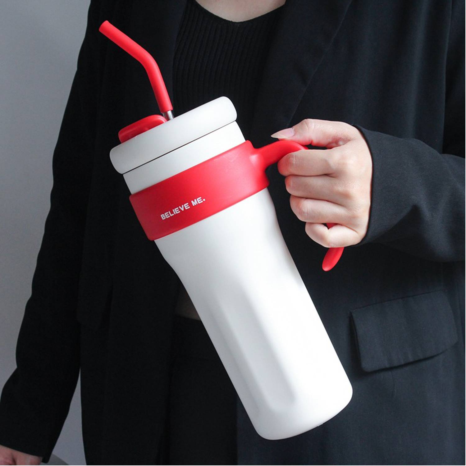 44 OZ Large Capacity Insulated Straw Water Bottle 3