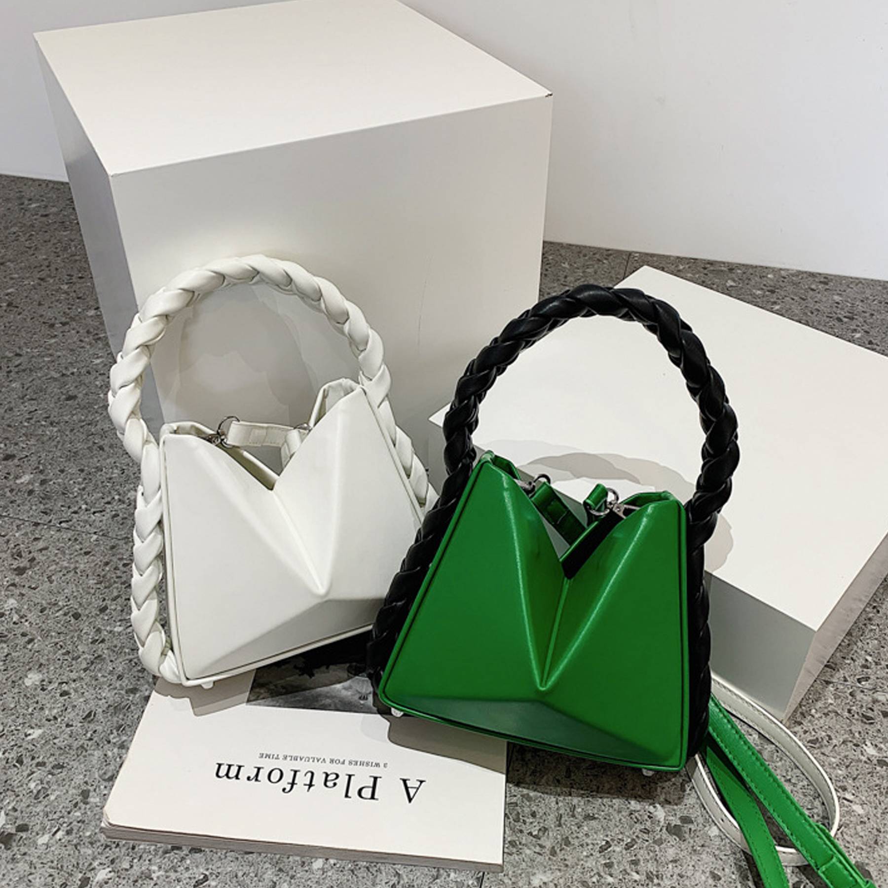 Geometric Fashion Personalized Shoulder Bag Handbag 3